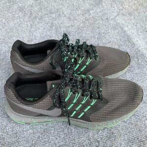 Nike Swift Run SE Gunsmoke Green Glow Women’s 9